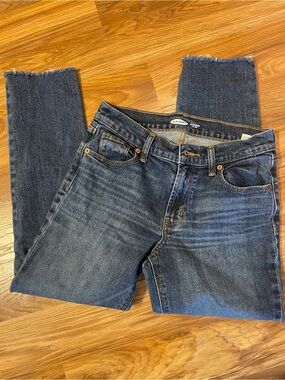 Old Navy Women's Dark Wash Blue Straight Jeans